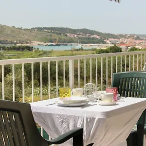  Apartment Apartman Elena